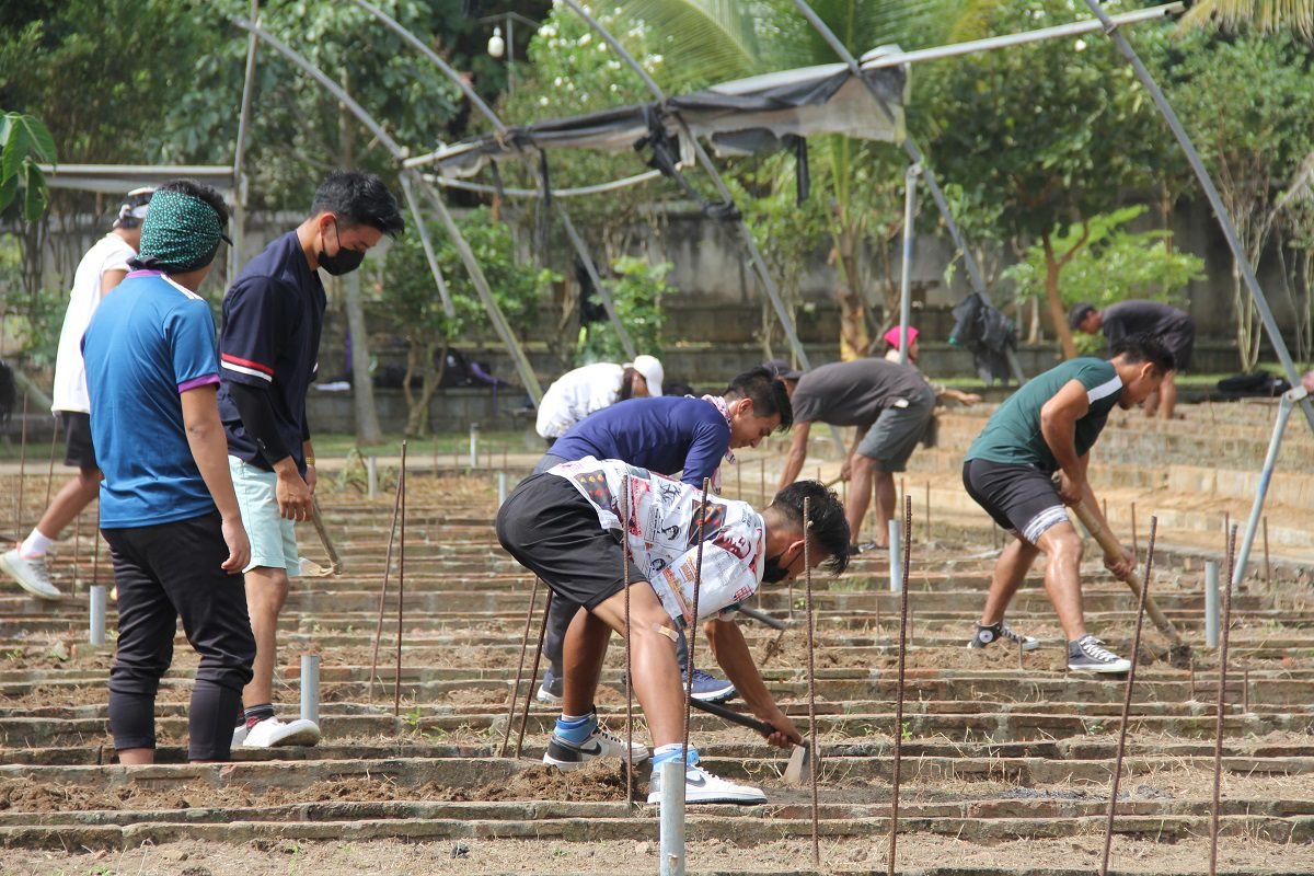 Farm visit at Sovima Village